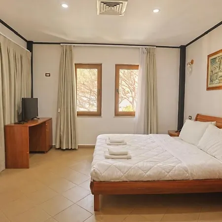 Hotell Eurofly Kastrati Empire