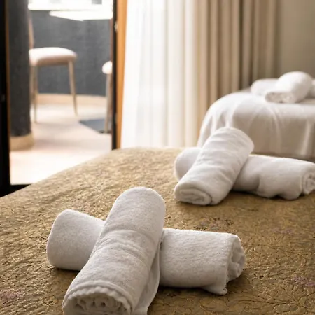 Eurofly Kastrati Empire Hotell 3*